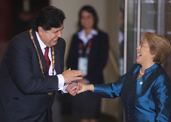 ALC-UE: Alan García y Michele Bachelet